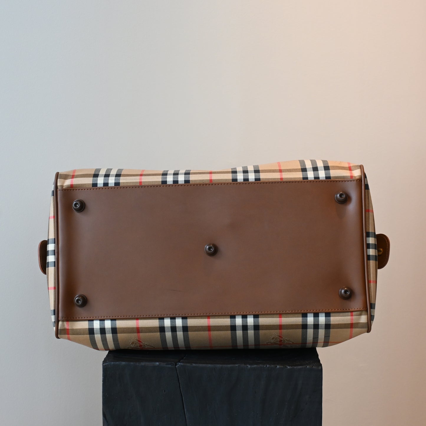 Burberry Nova Check Boston 43 - Leluxe Vintage Sdn. Bhd.