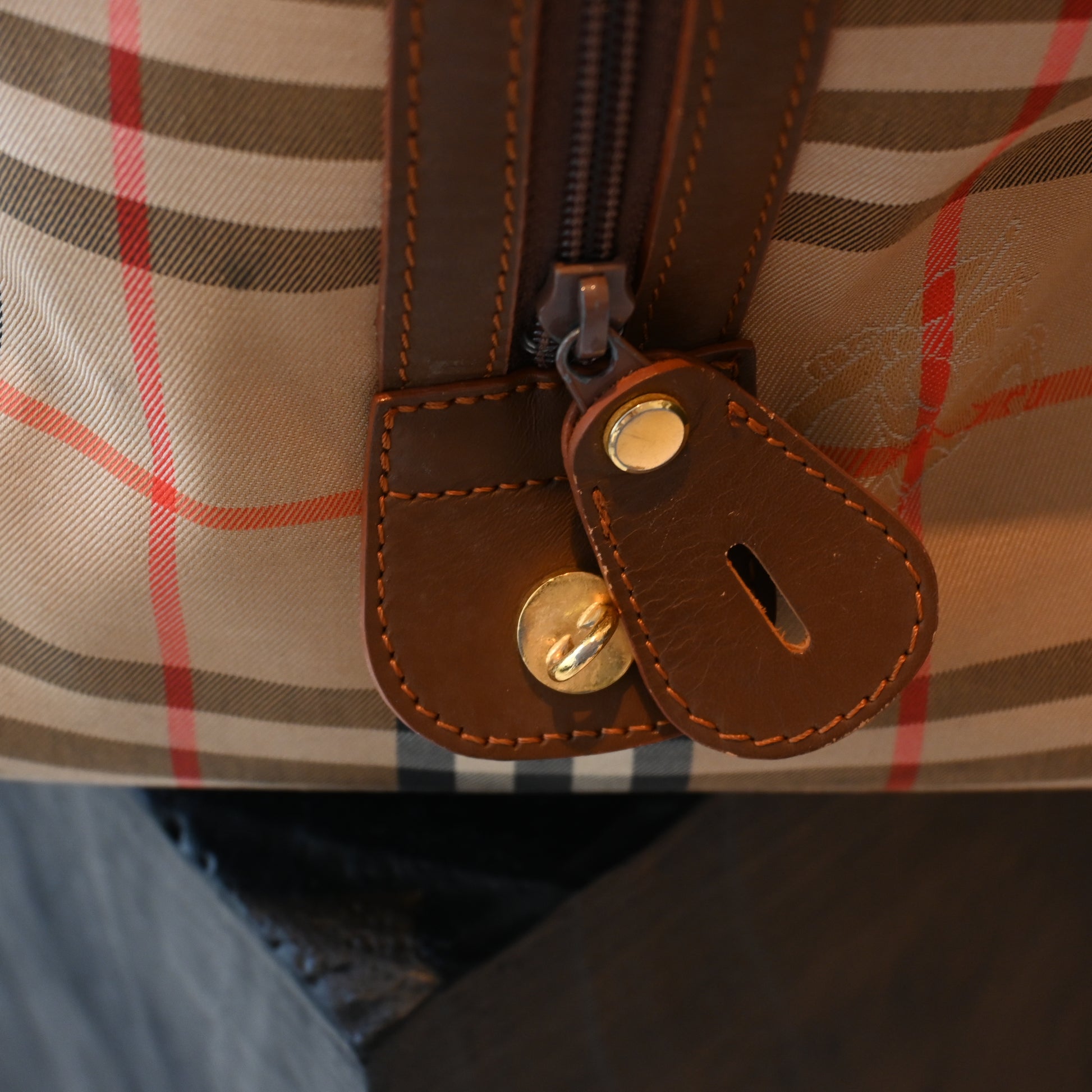 Burberry Nova Check Boston 43 - Leluxe Vintage Sdn. Bhd.