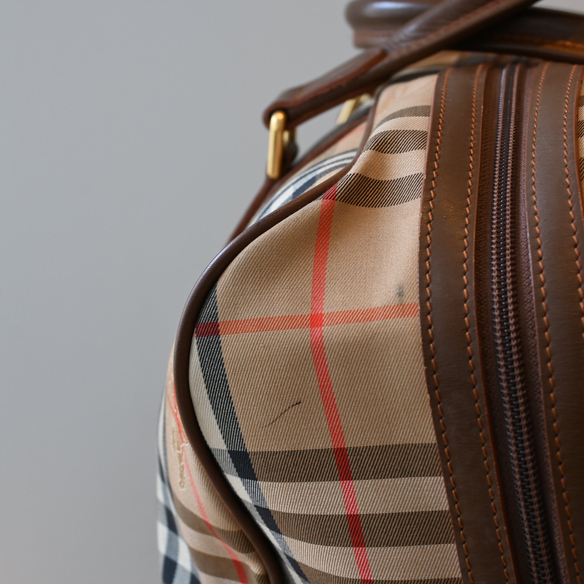 Burberry Nova Check Boston 43 - Leluxe Vintage Sdn. Bhd.