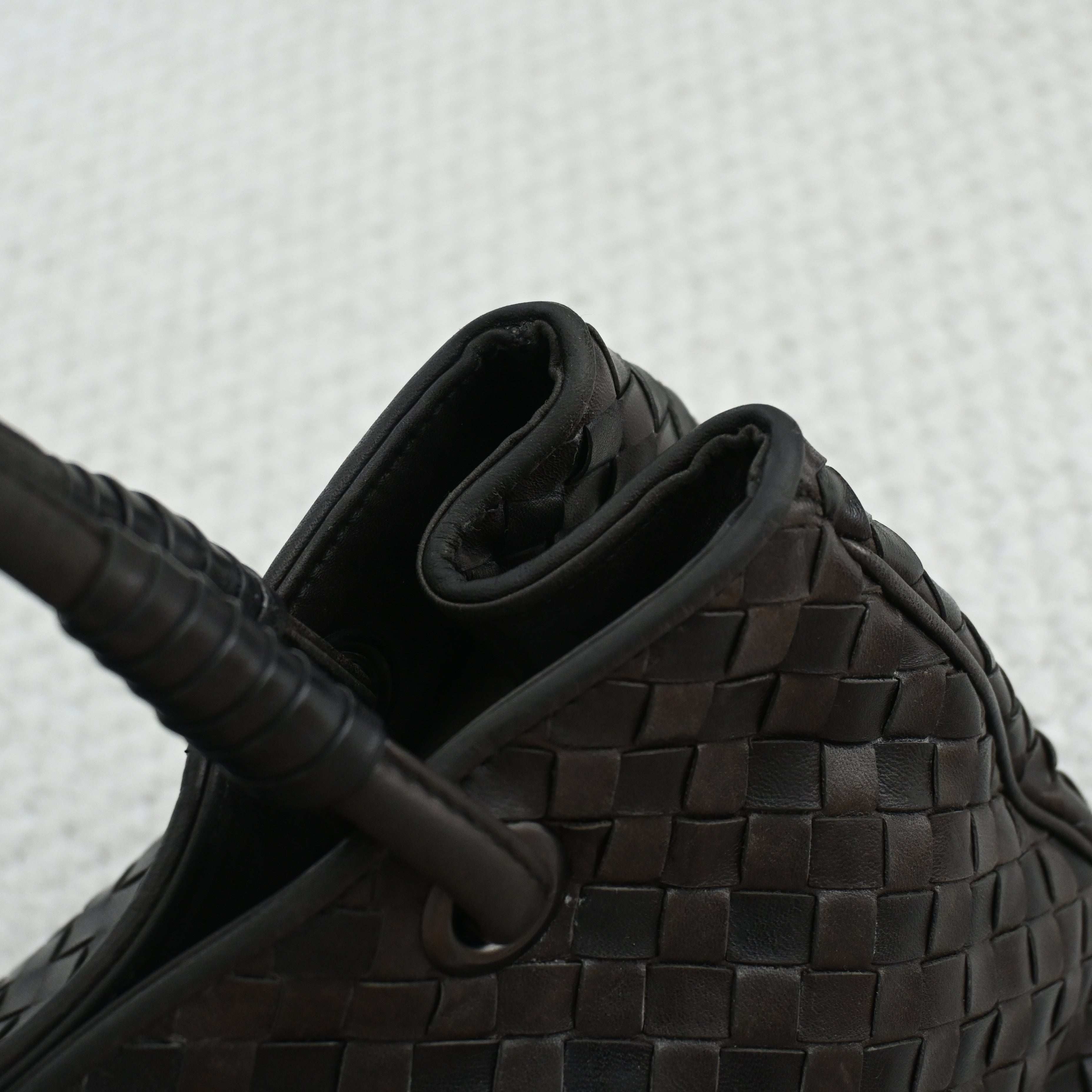 Bottega Veneta Intrecciato Leather Tote Bag – Leluxe Vintage Sdn. Bhd.