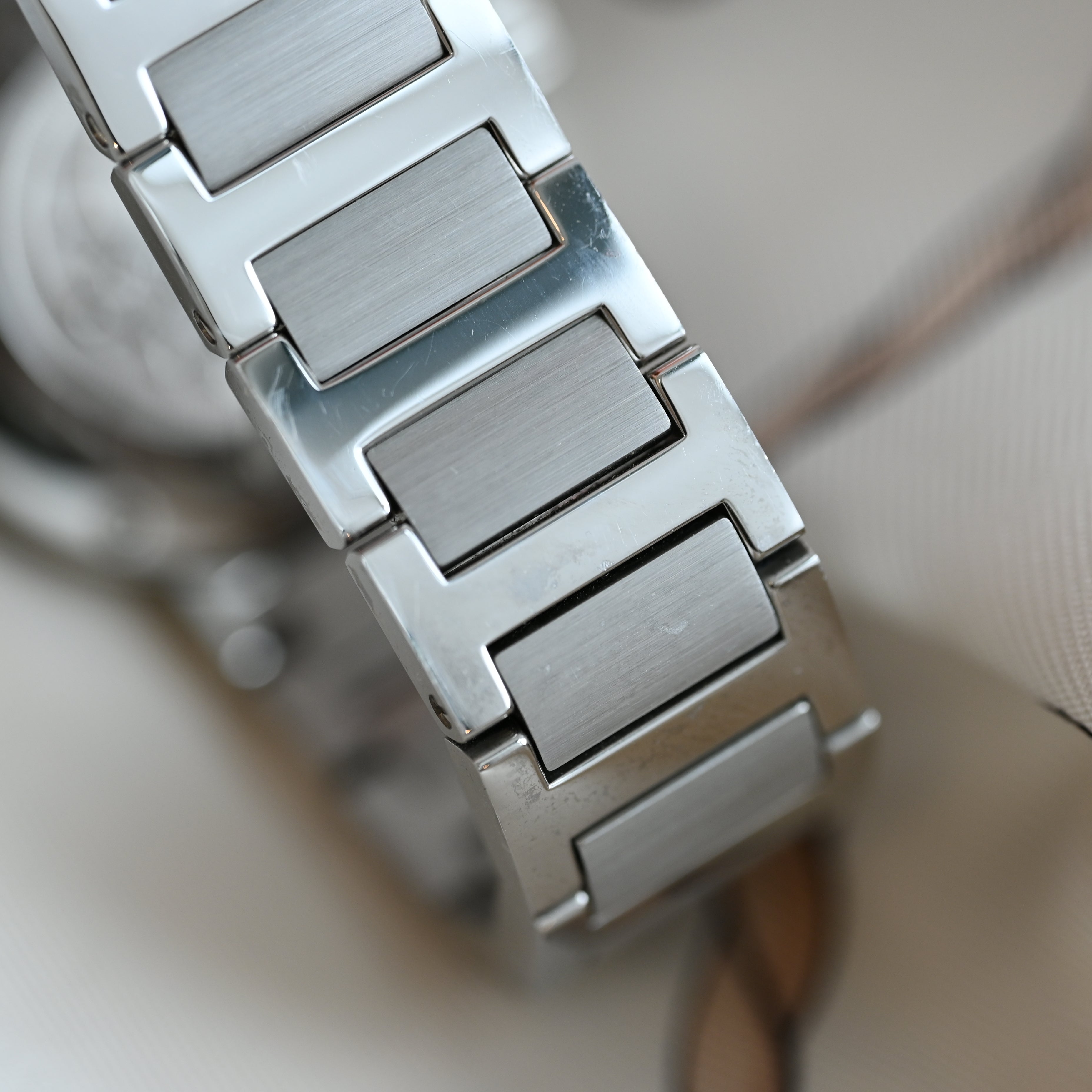 Hermès Nomad Watch N01.210 - Leluxe Vintage Sdn. Bhd.
