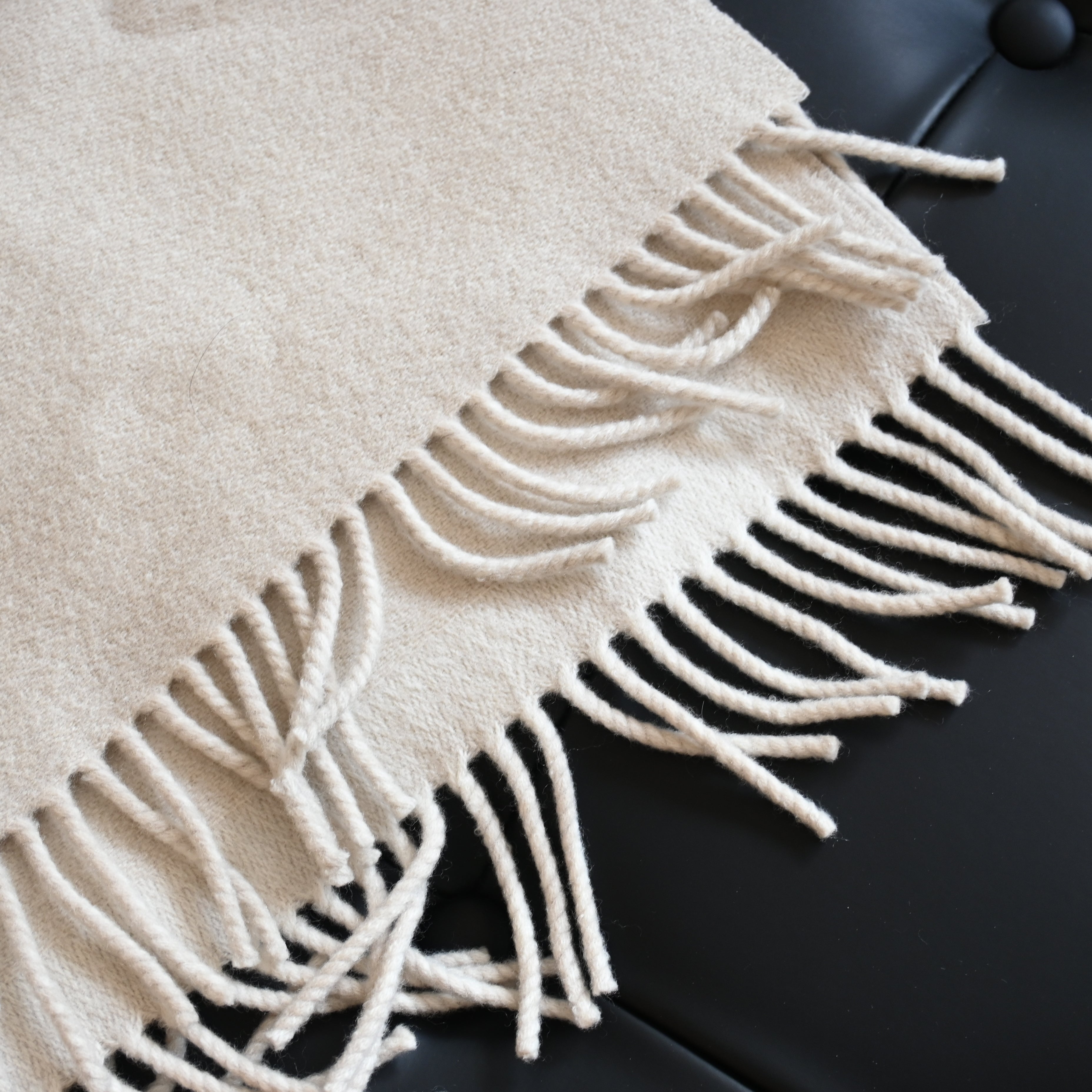 Fendi FXT324 Scarf Wool & Cashmere Beige - Leluxe Vintage Sdn. Bhd.