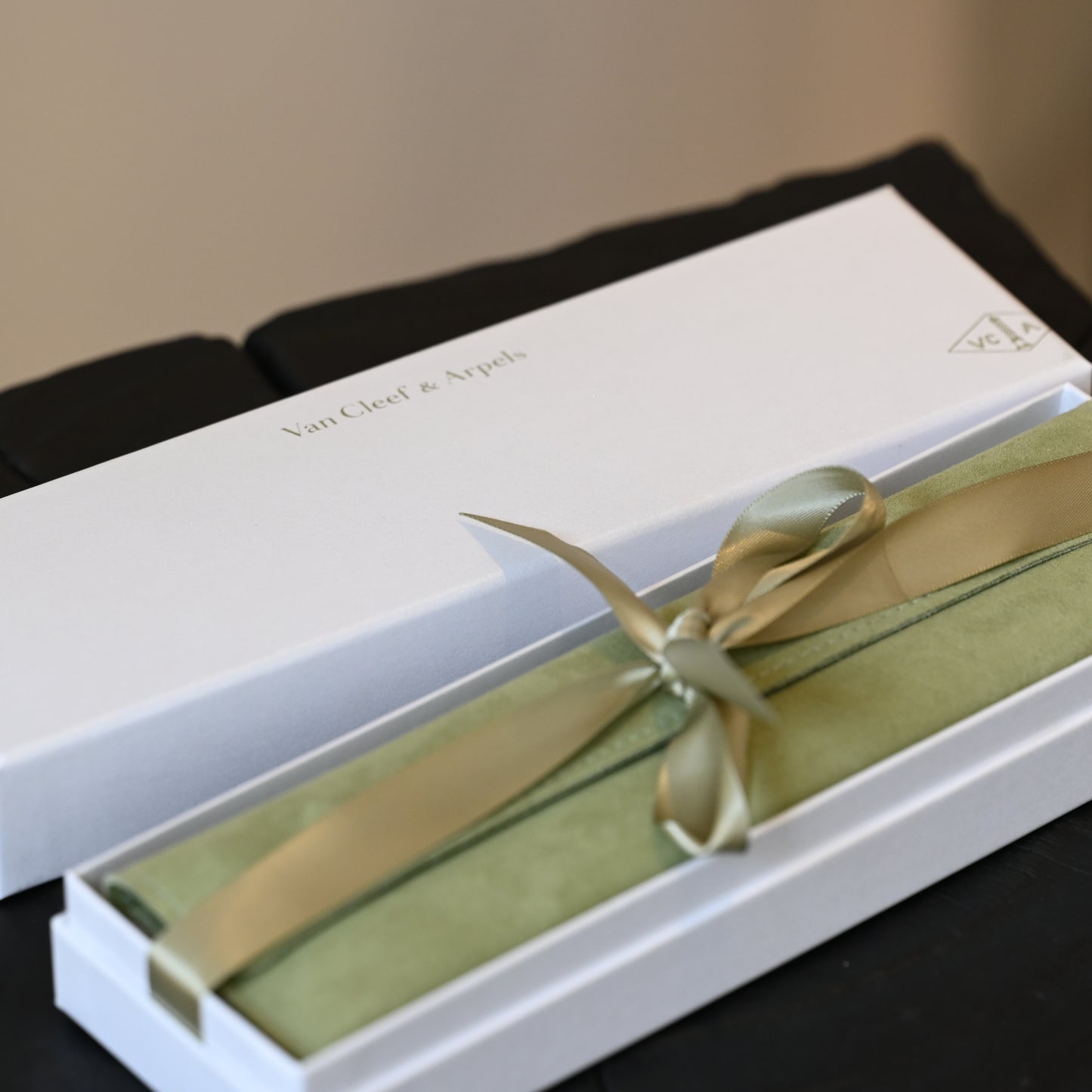 Van Cleef Sweet Alhambra Bracelet YG White Mother of Pearl