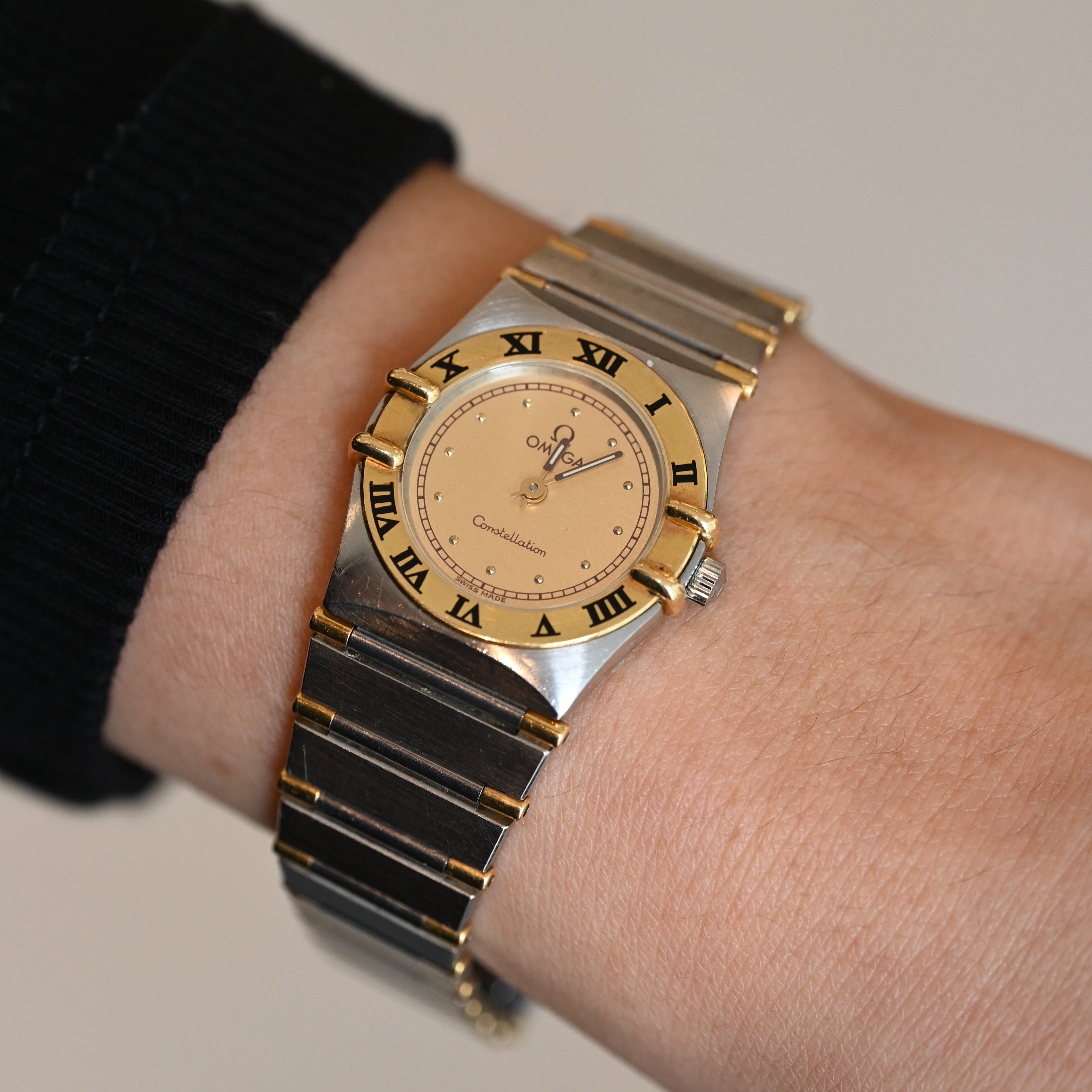 Omega Constellation Manhattan 1370.10 - Leluxe Vintage Sdn. Bhd.