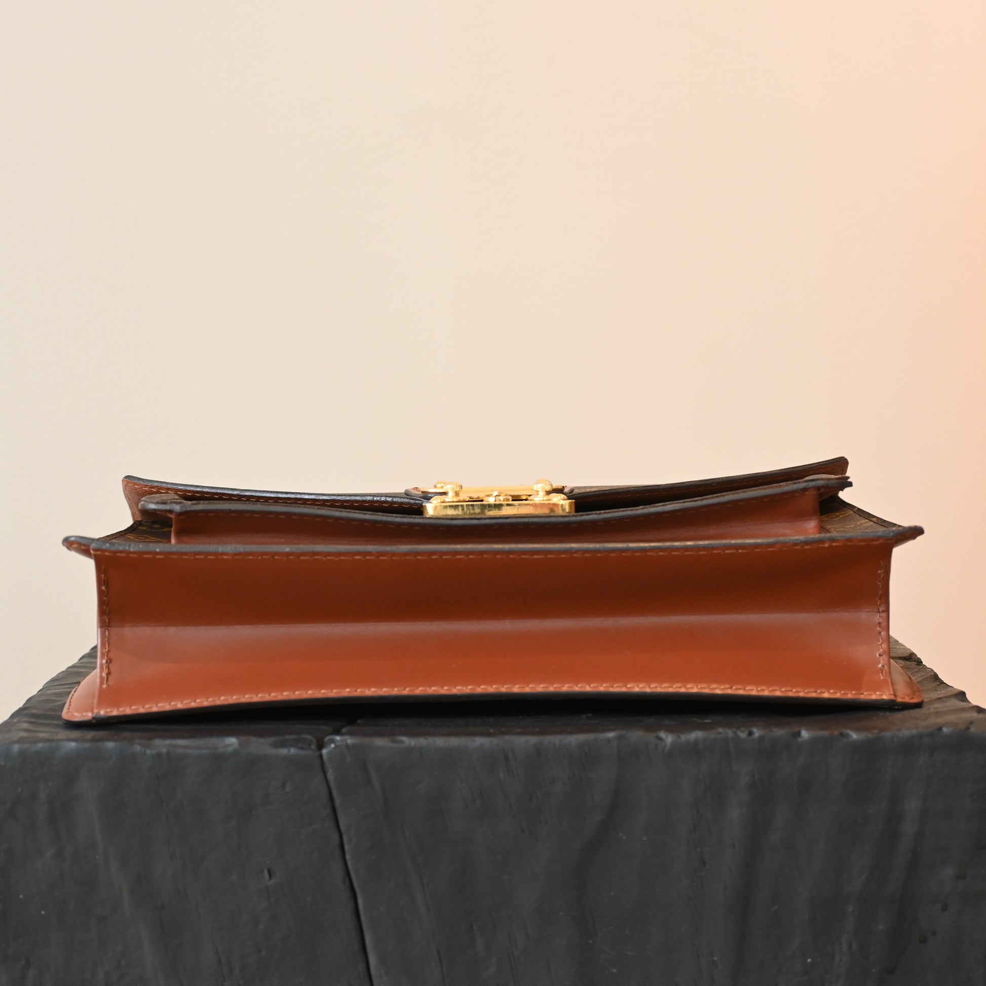Louis Vuitton Monceau 26 - Leluxe Vintage Sdn. Bhd.