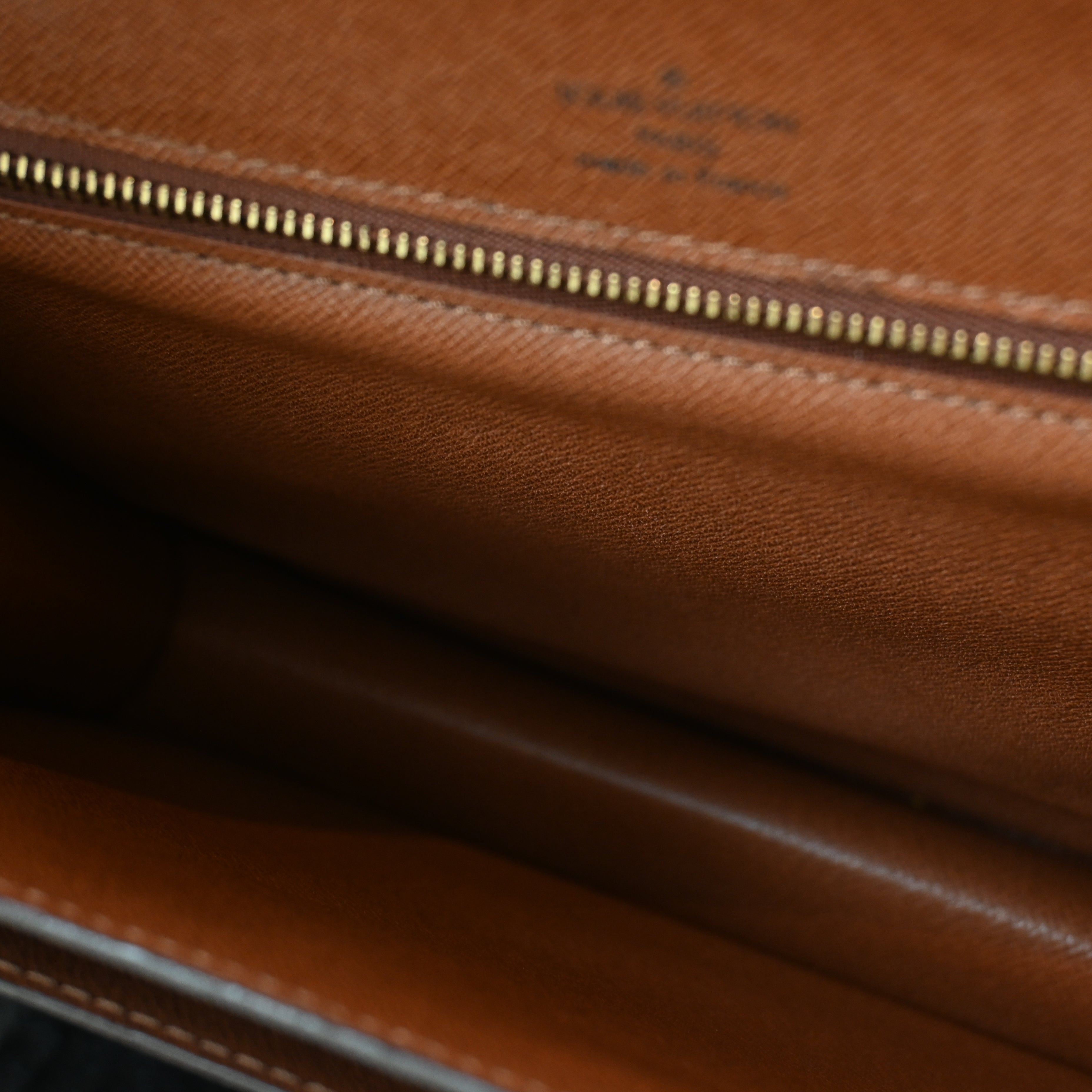 Louis Vuitton Monceau 26 - Leluxe Vintage Sdn. Bhd.