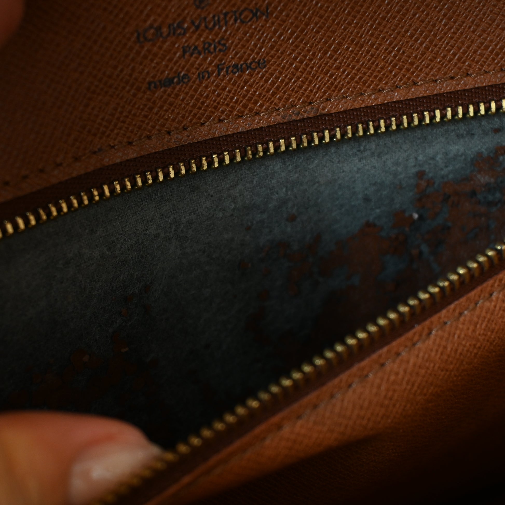 Louis Vuitton Monceau 26 - Leluxe Vintage Sdn. Bhd.