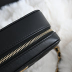 Chanel Vanity Pearl Crush Lambskin - Leluxe Vintage Sdn. Bhd.