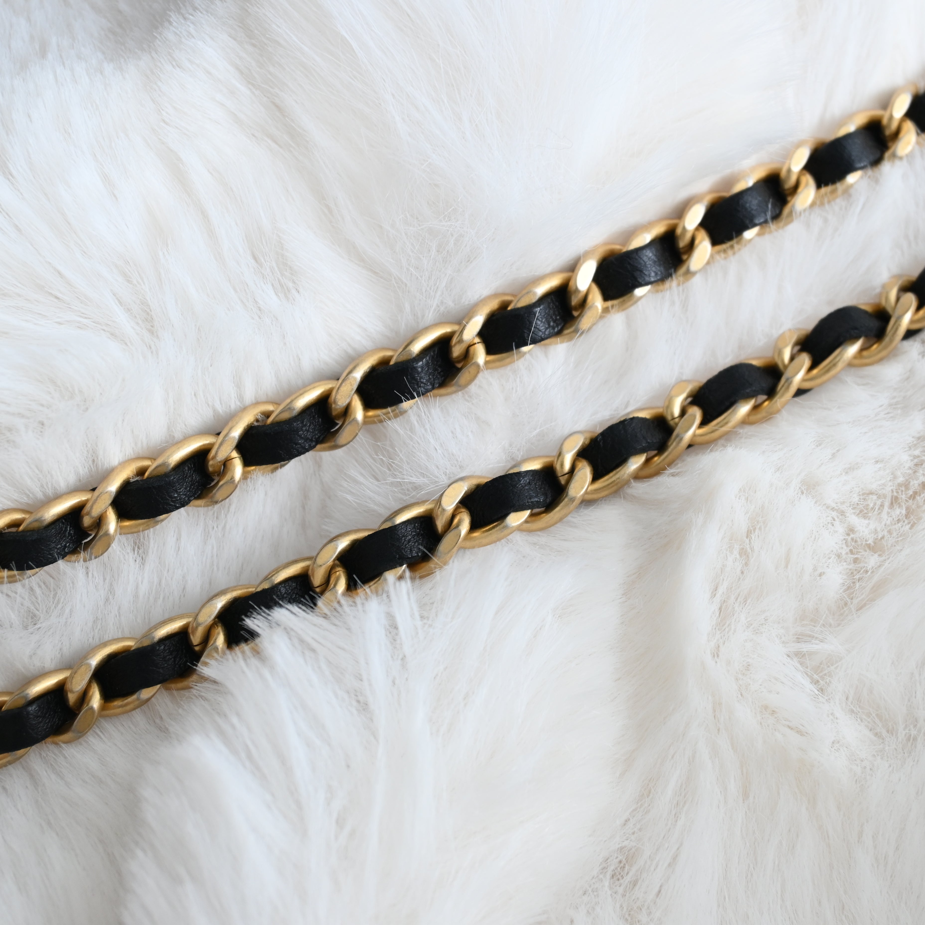 Chanel Vanity Pearl Crush Lambskin - Leluxe Vintage Sdn. Bhd.