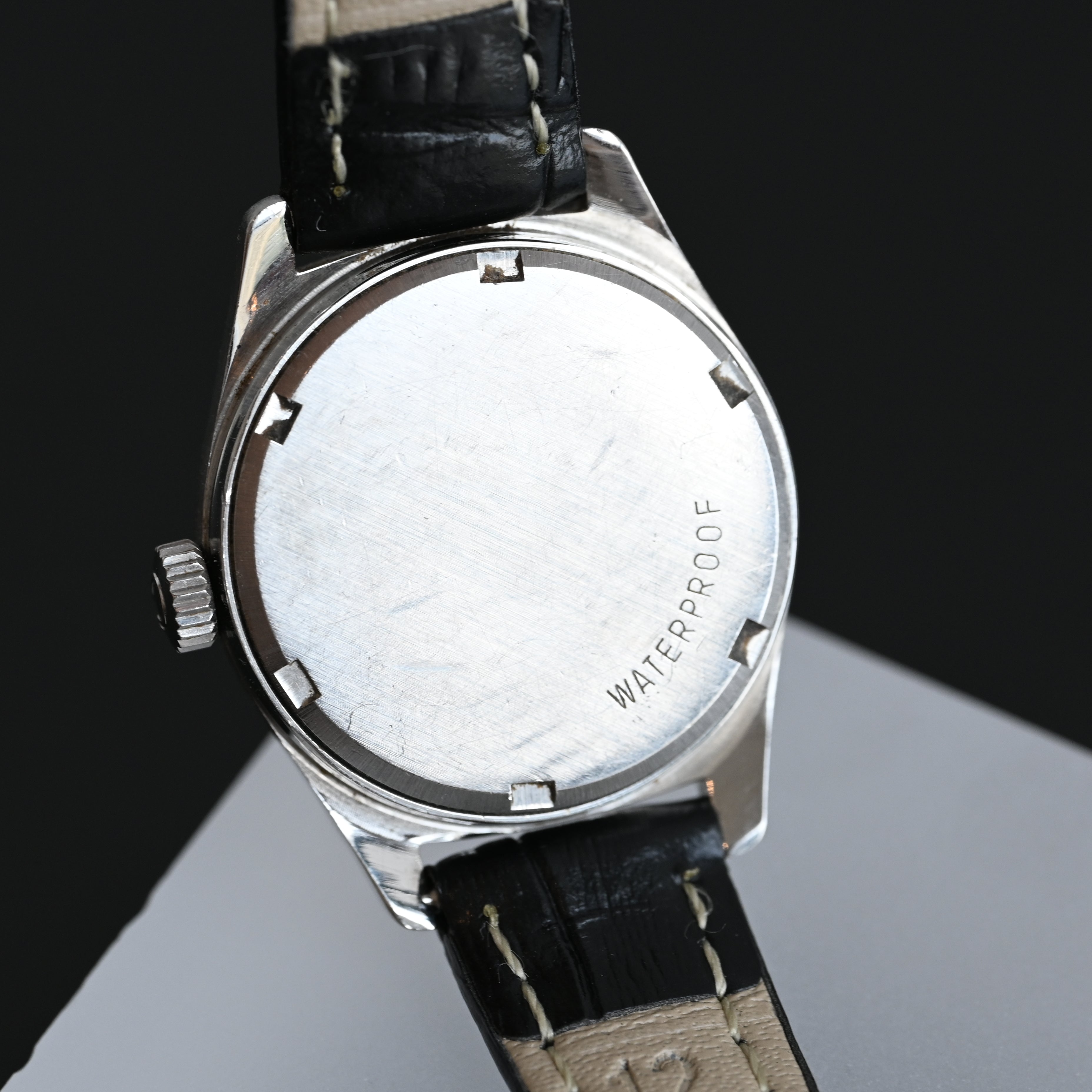 Omega Geneve Ref.135.041 Cal.601 - Leluxe Vintage Sdn. Bhd.