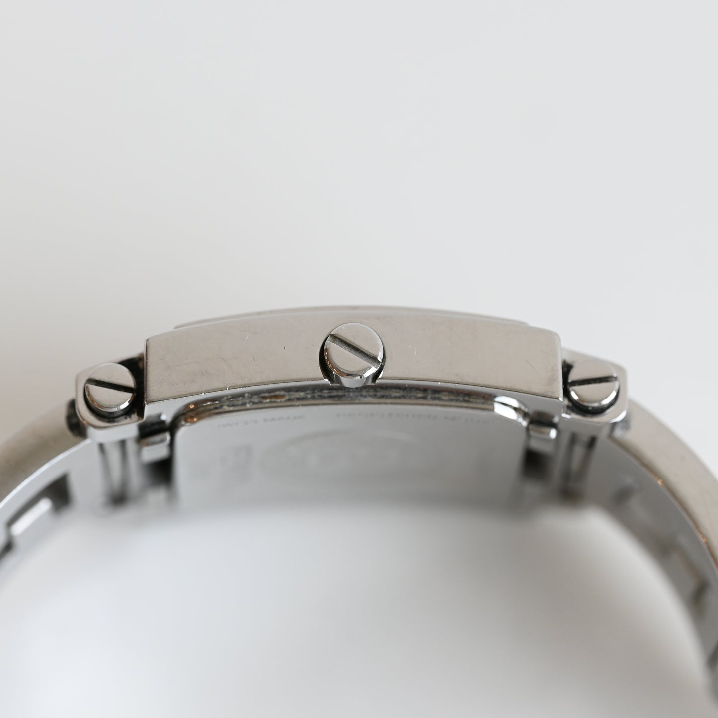 Fendi Quadro 071-6000G-579 Watch