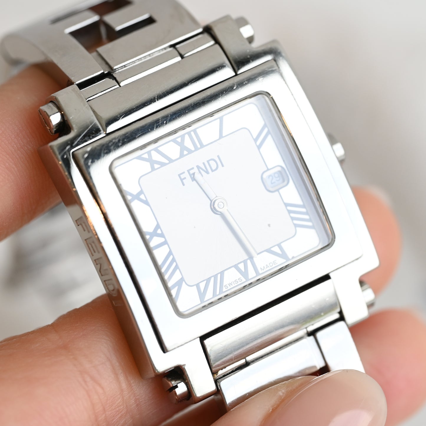Fendi Quadro 071-6000G-579 Watch