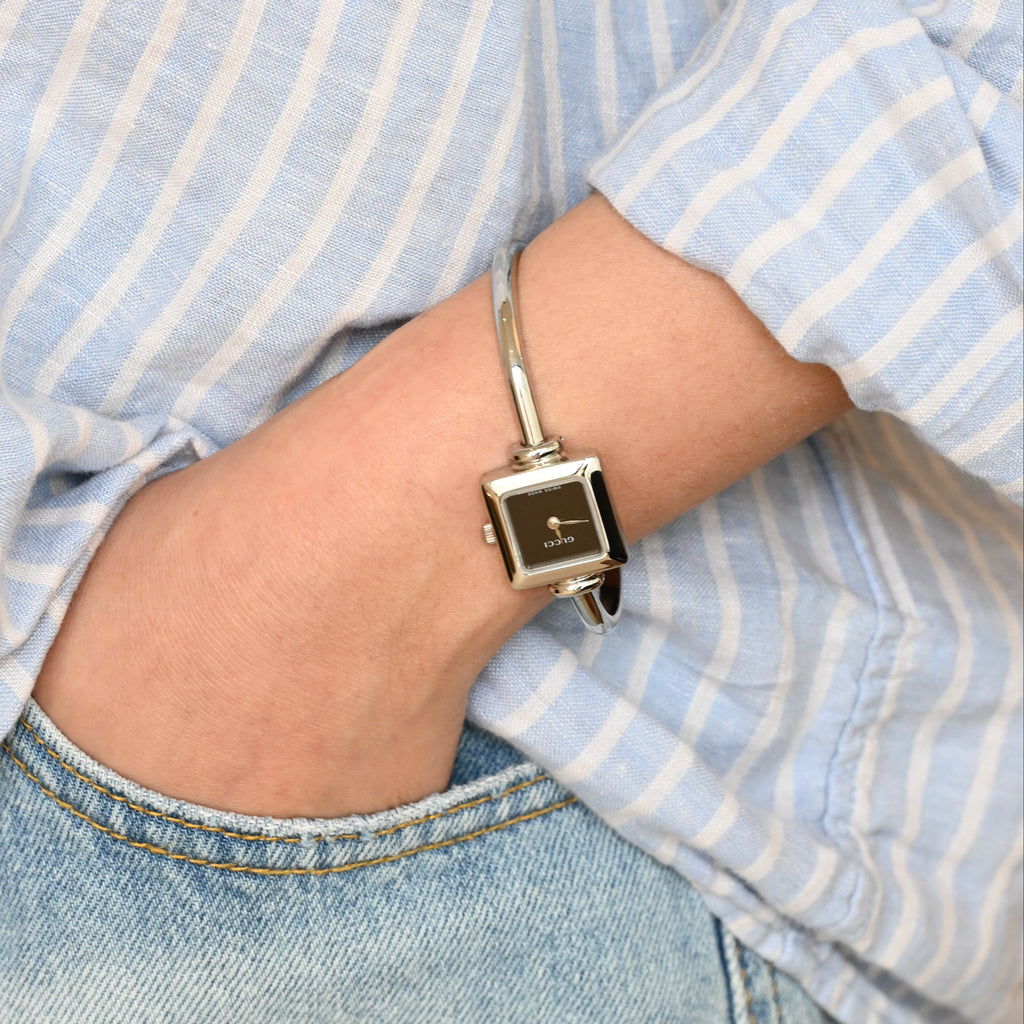 Gucci Bangle Black Dial Watch 1900L