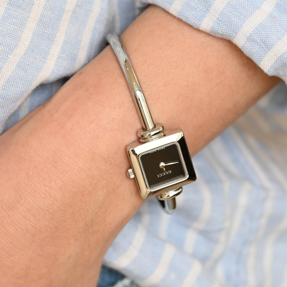 Gucci Bangle Black Dial Watch 1900L