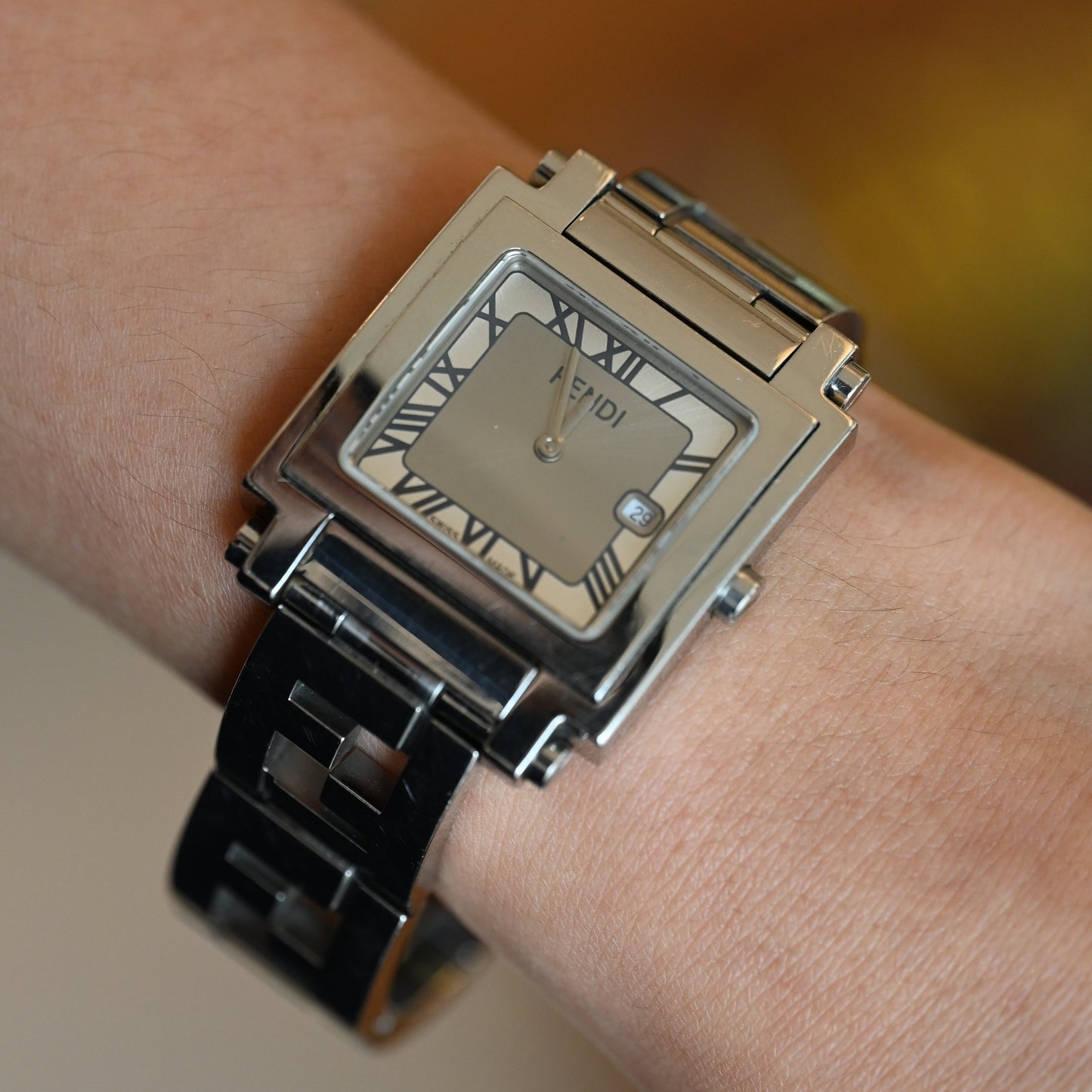 Fendi Quadro 071-6000G-579 Watch