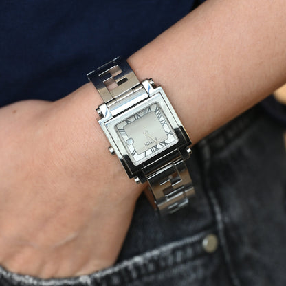 Fendi Quadro 071-6000G-579 Watch