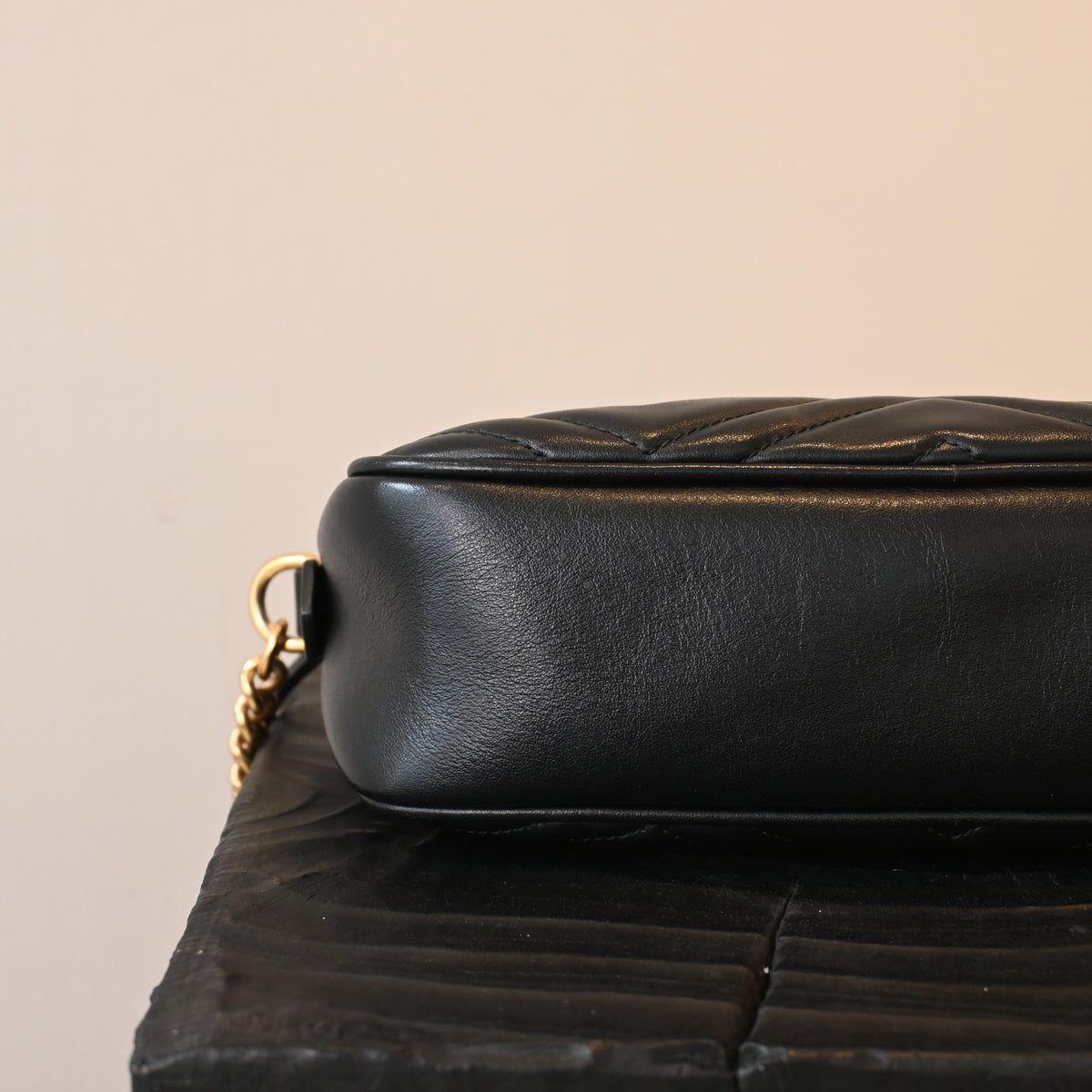 Gucci GG Marmont Small Matelassé Crossbody Camera Bag