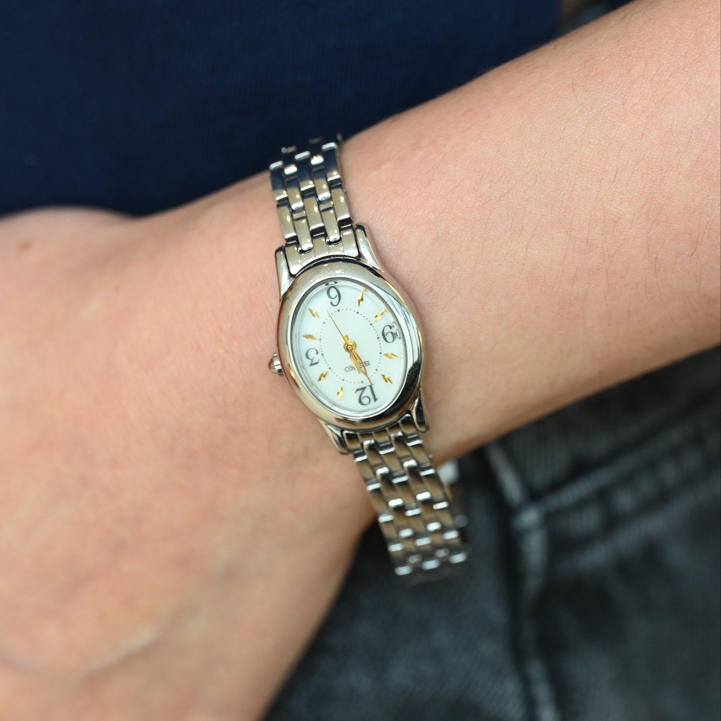 Seiko V117-0CR0 Solar Watch