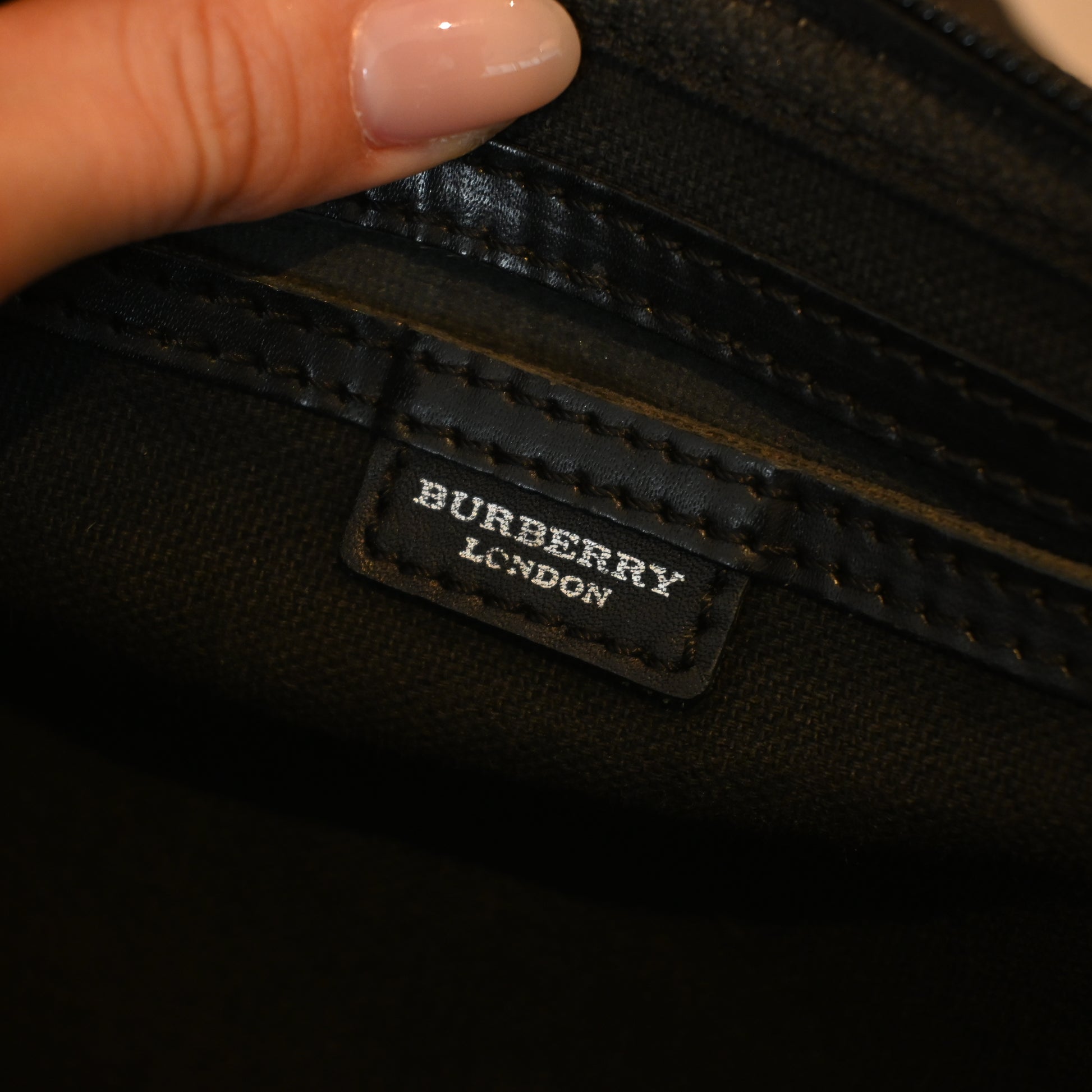 Burberry Nova Check Boston - Leluxe Vintage Sdn. Bhd.