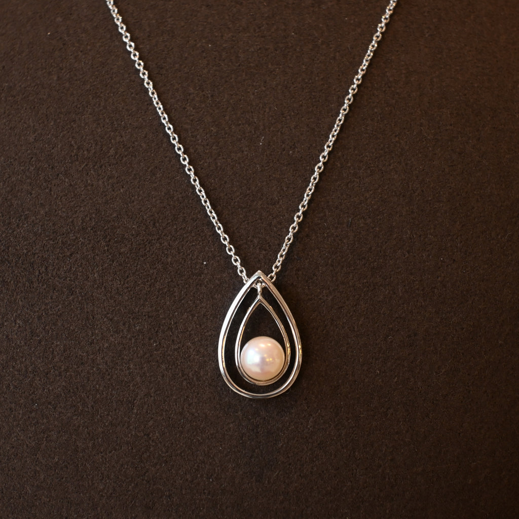 Tasaki Akoya Pearl Necklace 7mm