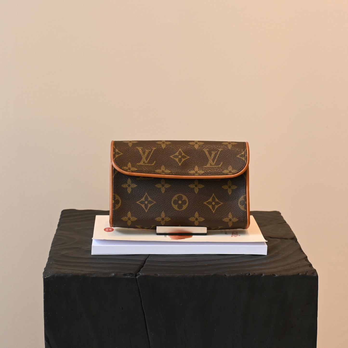 Louis Vuitton Pochette Florentine PM - Leluxe Vintage Sdn. Bhd.