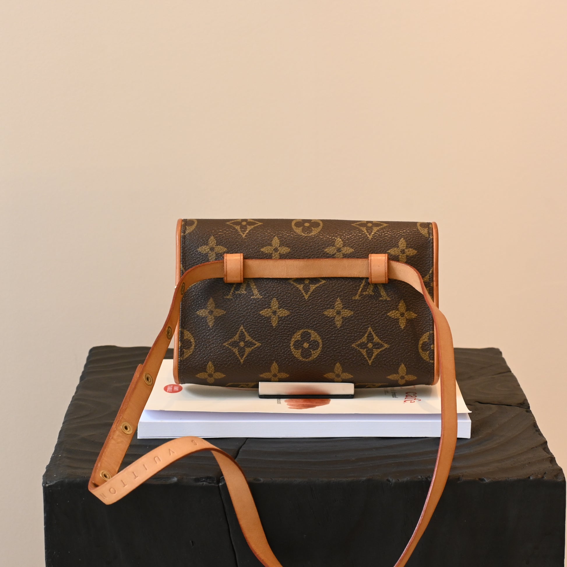 Louis Vuitton Pochette Florentine PM - Leluxe Vintage Sdn. Bhd.