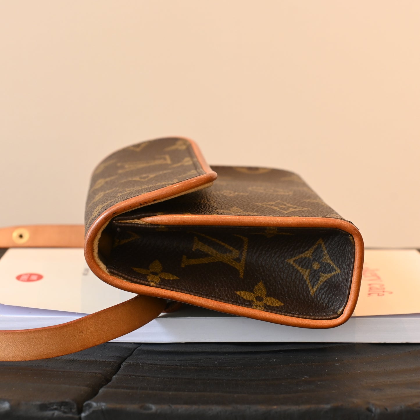 Louis Vuitton Pochette Florentine PM - Leluxe Vintage Sdn. Bhd.