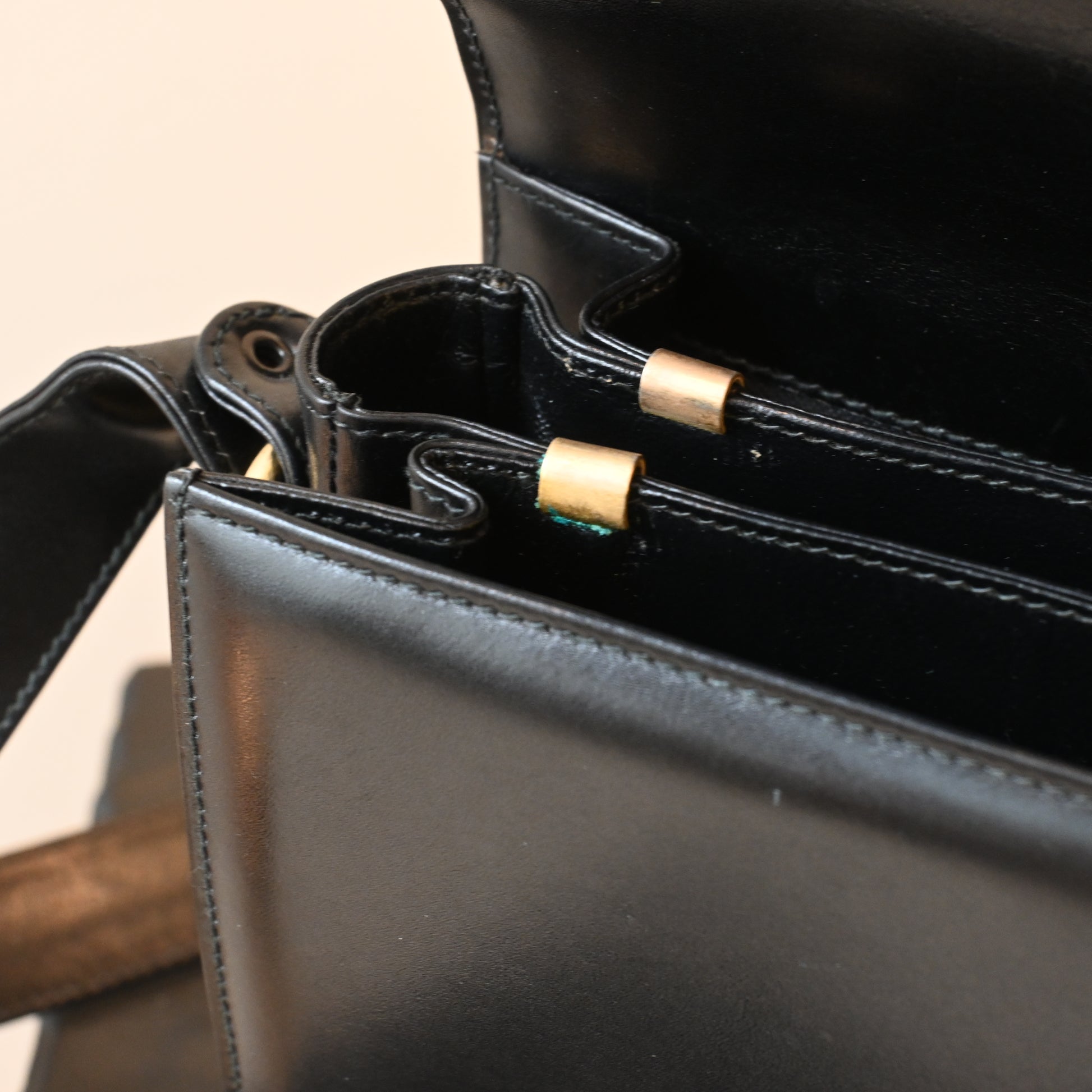 Celine Horse Carriage Shoulder Bag - Leluxe Vintage Sdn. Bhd.