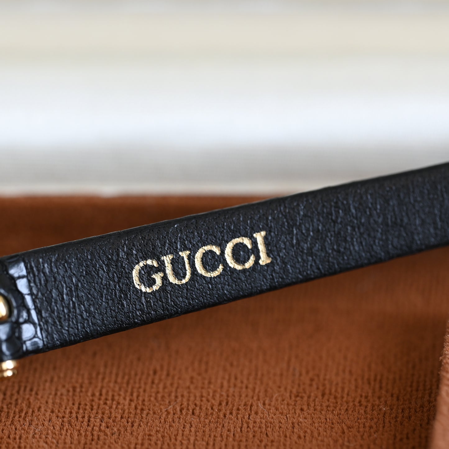 Gucci 4500L T-Lugs Watch