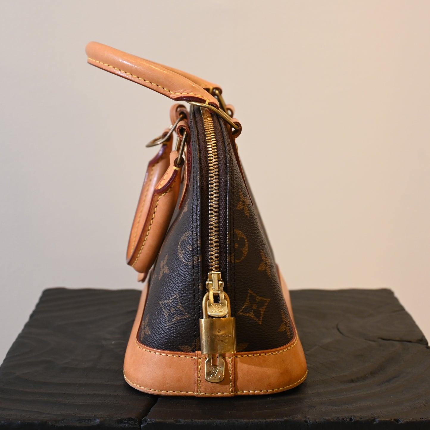 Louis Vuitton Alma BB - Leluxe Vintage Sdn. Bhd.