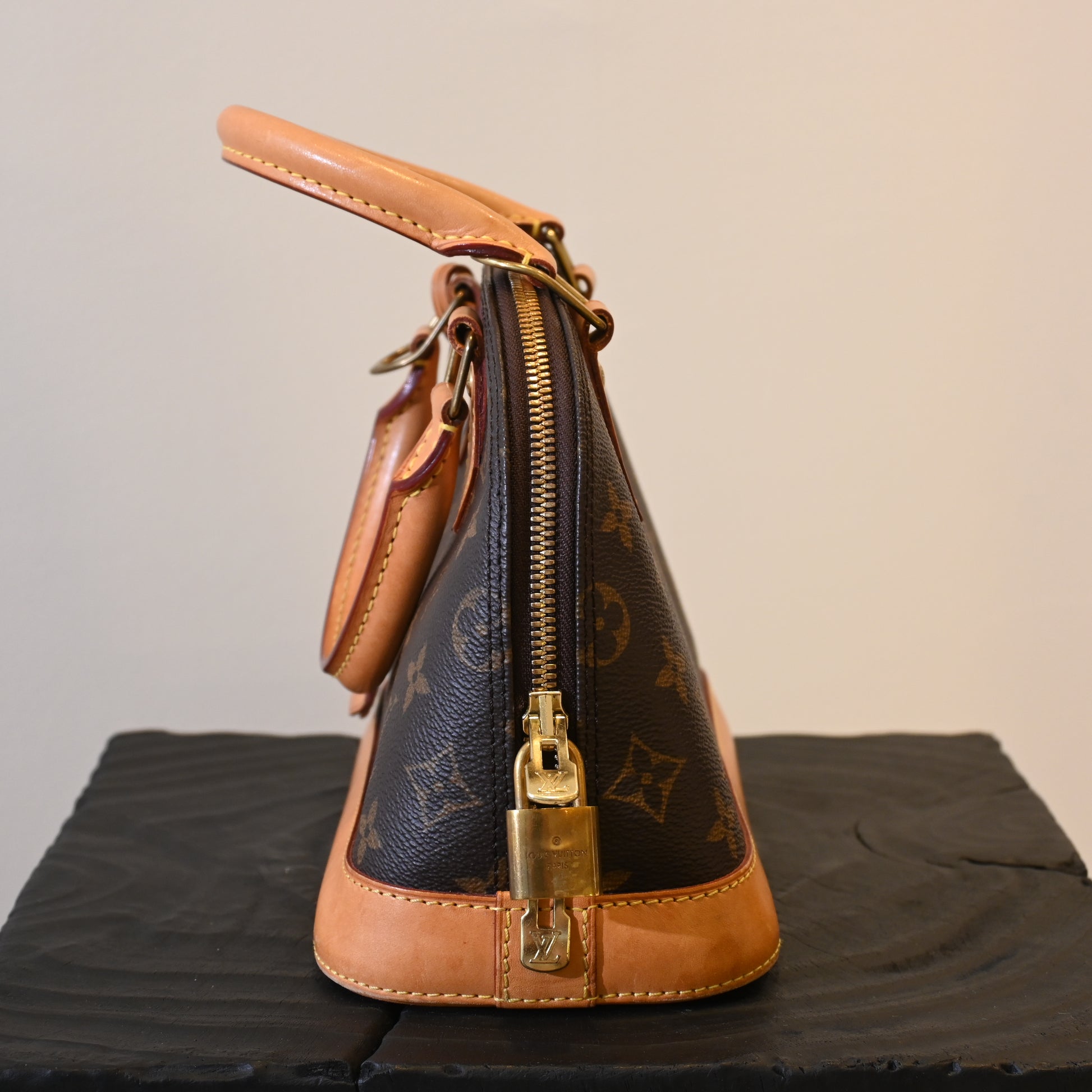 Louis Vuitton Alma BB - Leluxe Vintage Sdn. Bhd.