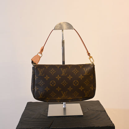 Louis Vuitton Monogram Pochette Accessoires - Leluxe Vintage Sdn. Bhd.