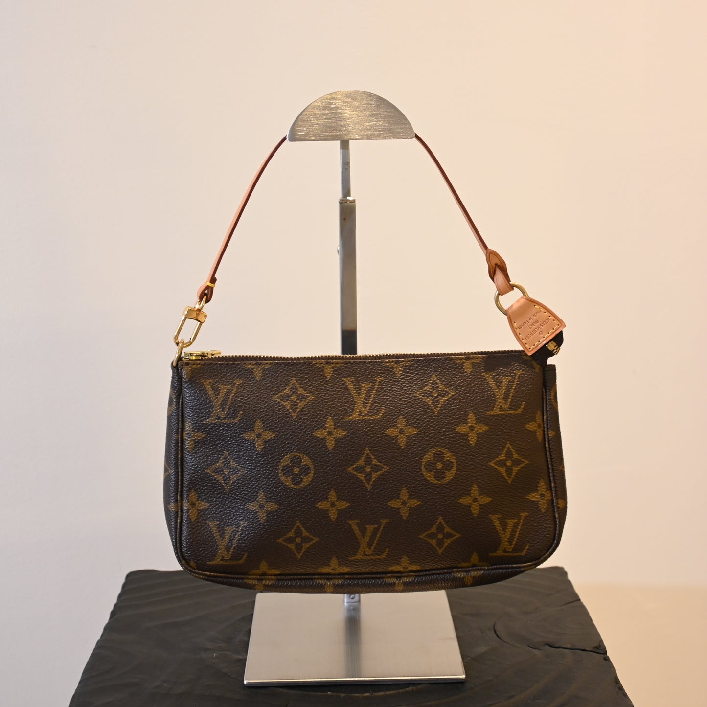 Louis Vuitton Monogram Pochette Accessoires - Leluxe Vintage Sdn. Bhd.
