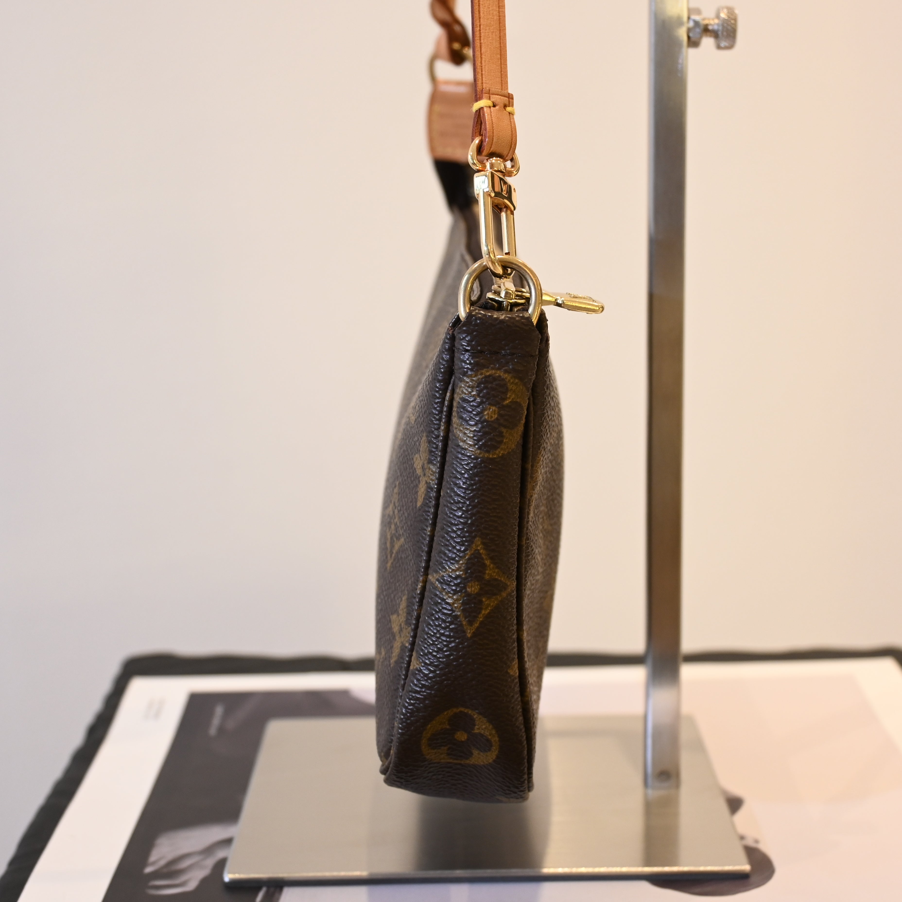 Louis Vuitton Monogram Pochette Accessoires - Leluxe Vintage Sdn. Bhd.