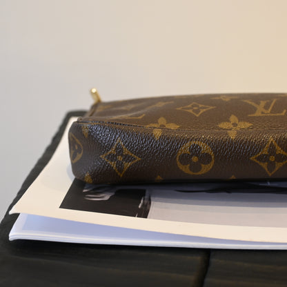 Louis Vuitton Monogram Pochette Accessoires - Leluxe Vintage Sdn. Bhd.