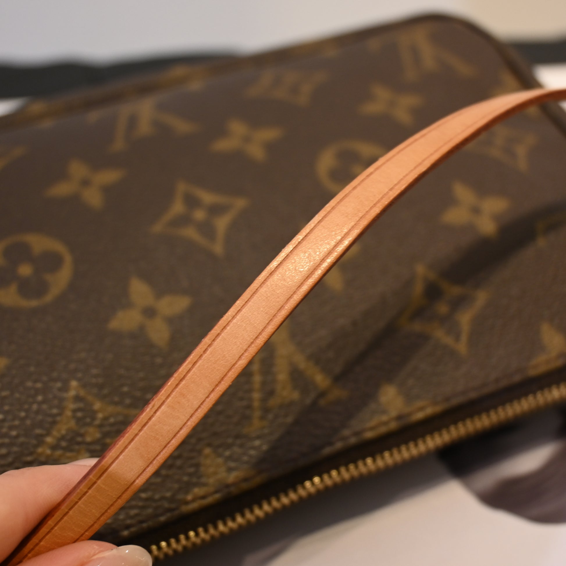 Louis Vuitton Monogram Pochette Accessoires - Leluxe Vintage Sdn. Bhd.