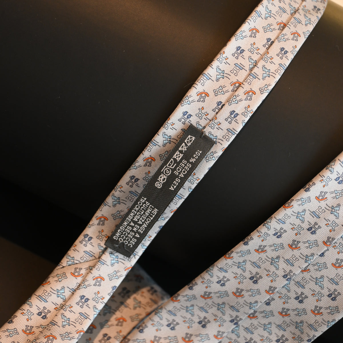 Hermès H en Mouvement Silk Tie 7 cm