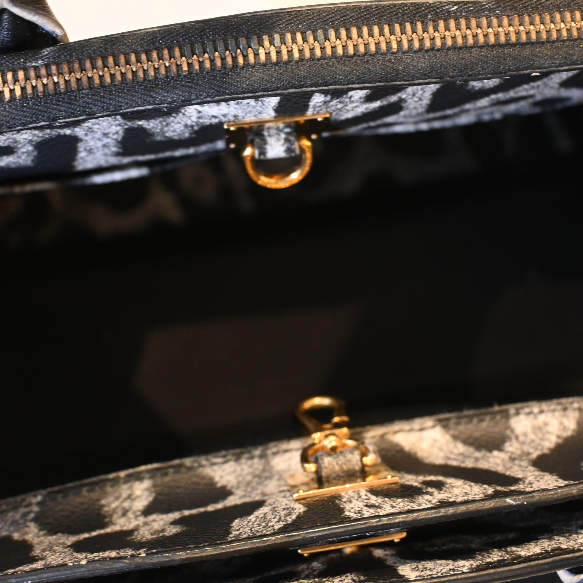 Louis Vuitton Wild Animal Print City Steamer MM - Leluxe Vintage Sdn. Bhd.
