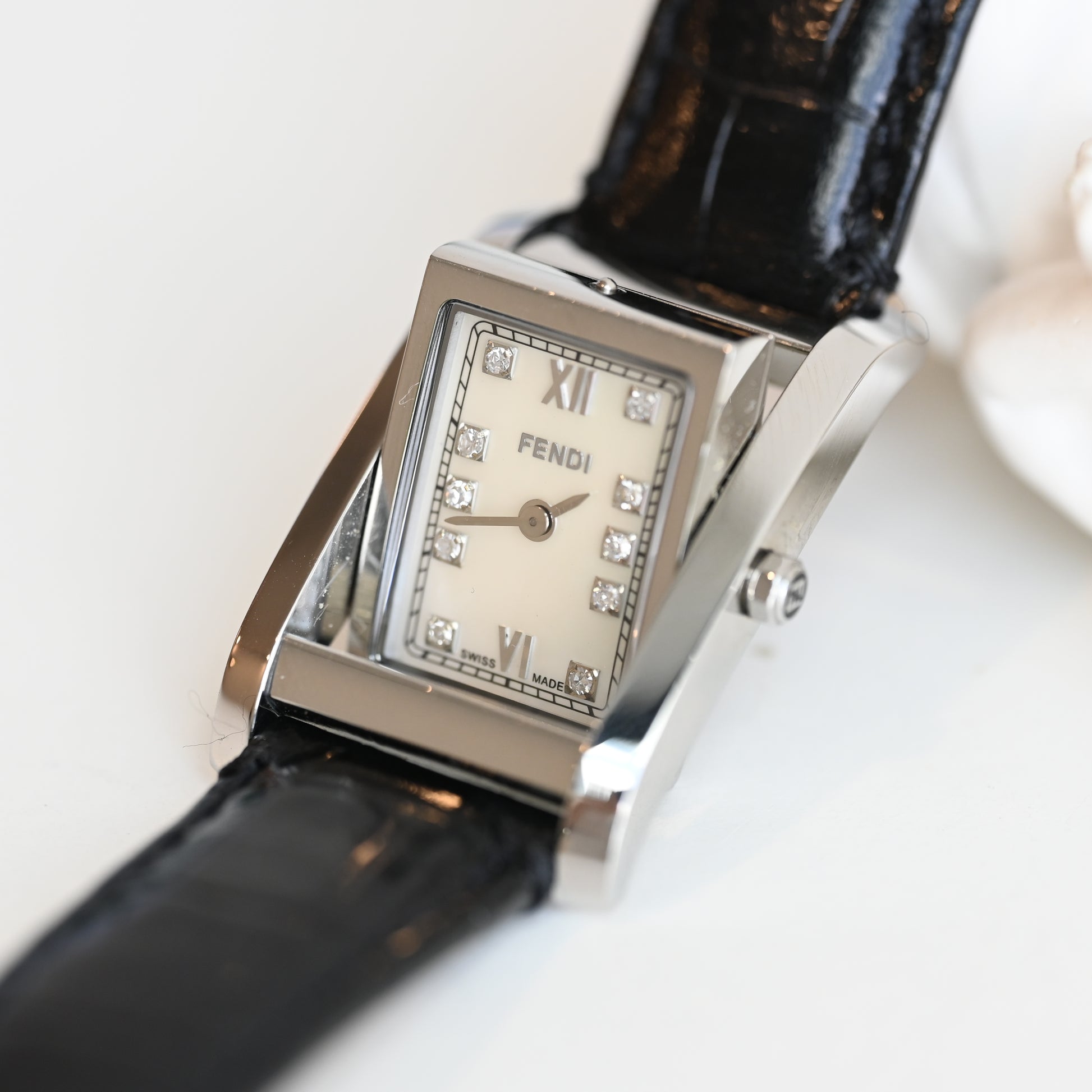 Fendi 002-7600L-966 Watch - Leluxe Vintage Sdn. Bhd.