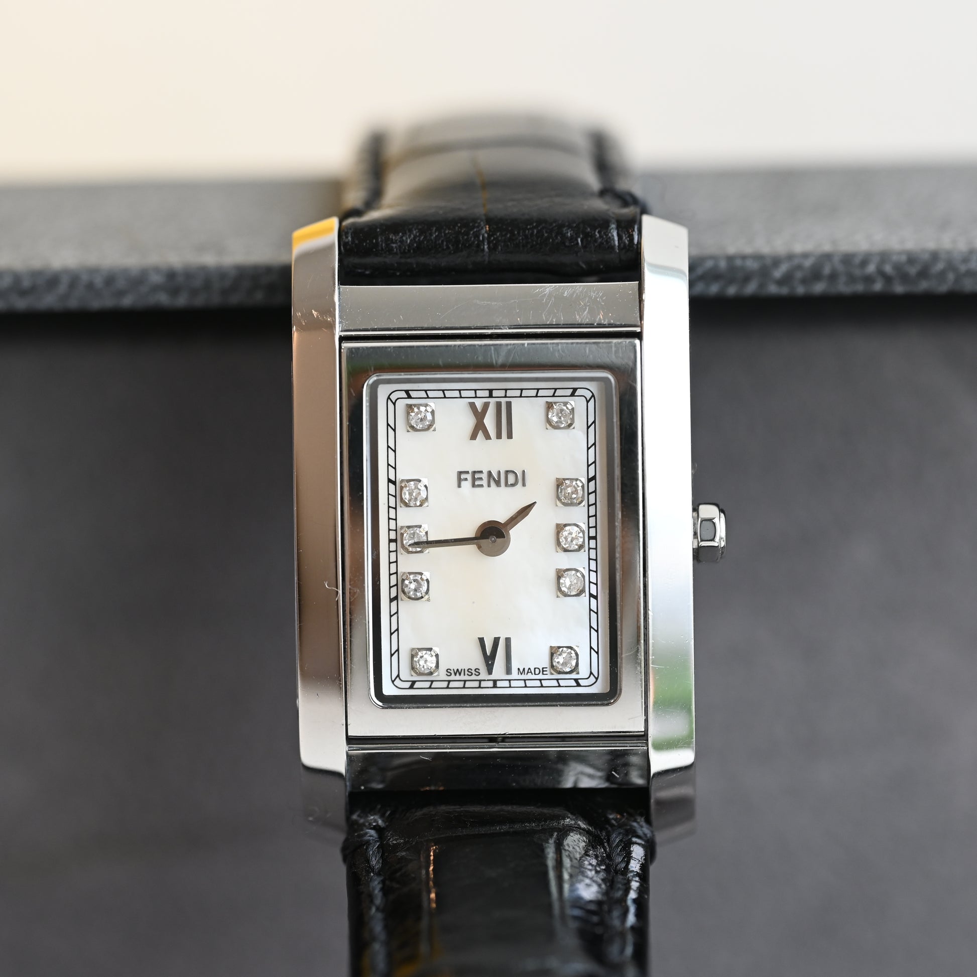 Fendi 002-7600L-966 Watch - Leluxe Vintage Sdn. Bhd.