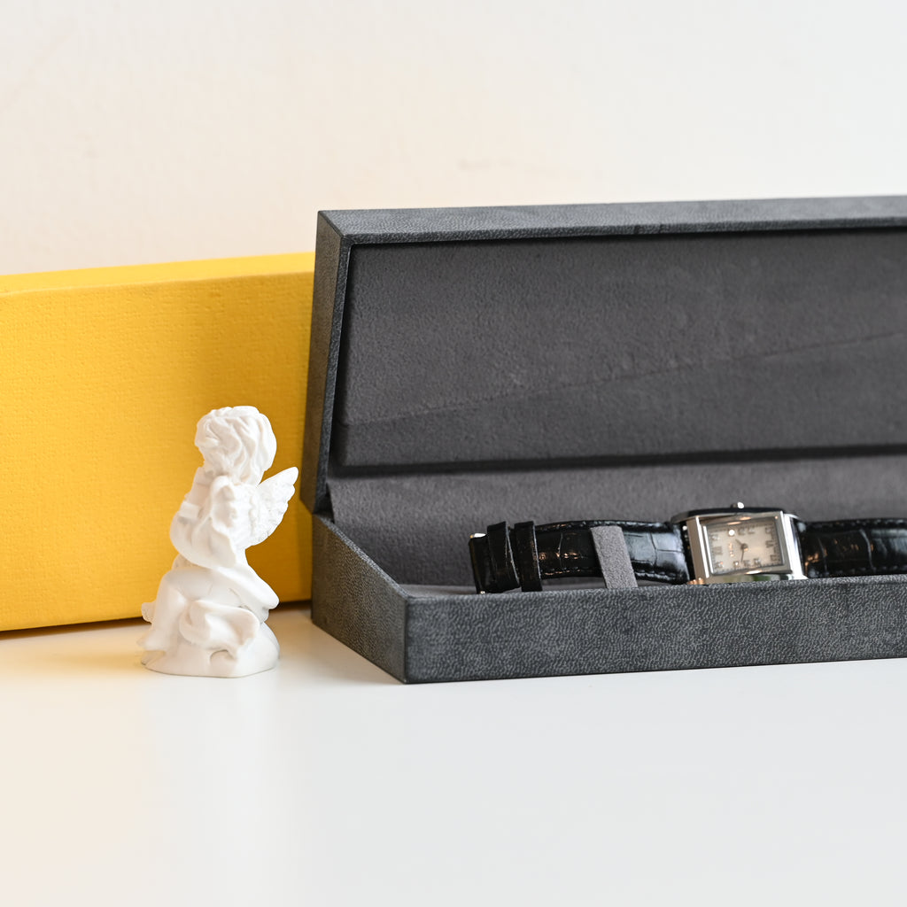 Fendi 002-7600L-966 Watch - Leluxe Vintage Sdn. Bhd.