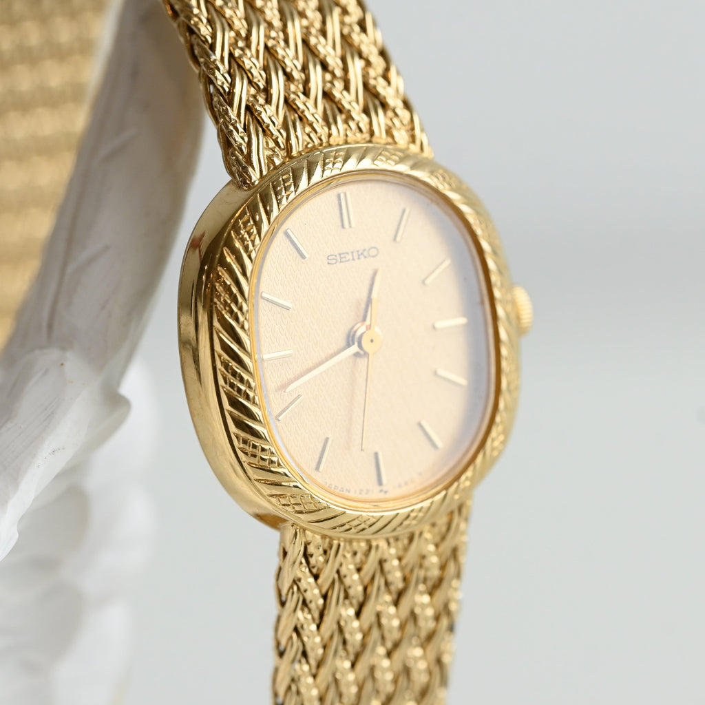 Seiko 1221-5920 Oval Dial Mesh Bracelet Watch