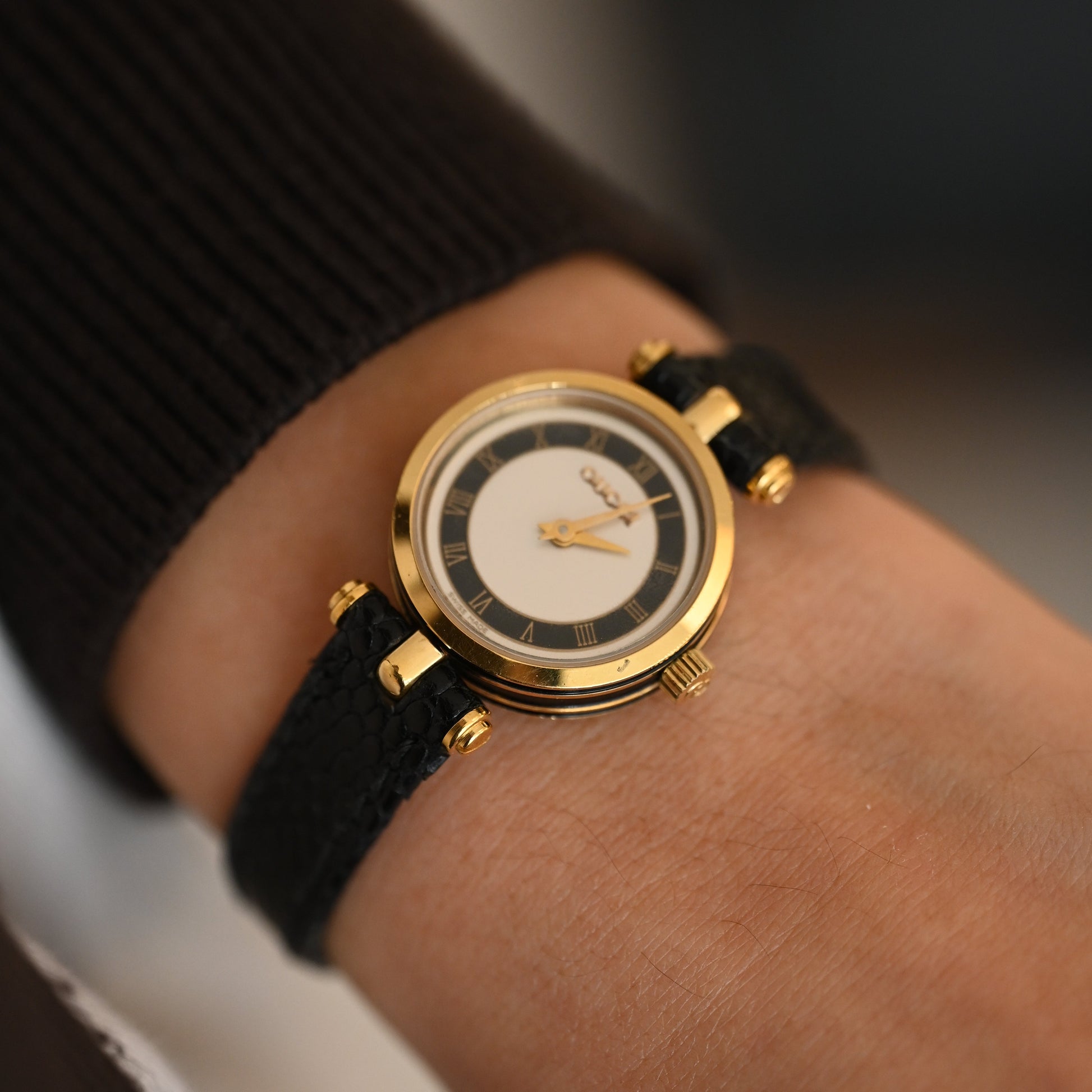 Gucci 2000L Sherry Line Watch - Leluxe Vintage Sdn. Bhd.