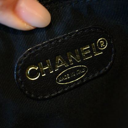 Chanel Logo Caviar Skin Mini Chain Tote - Leluxe Vintage Sdn. Bhd.