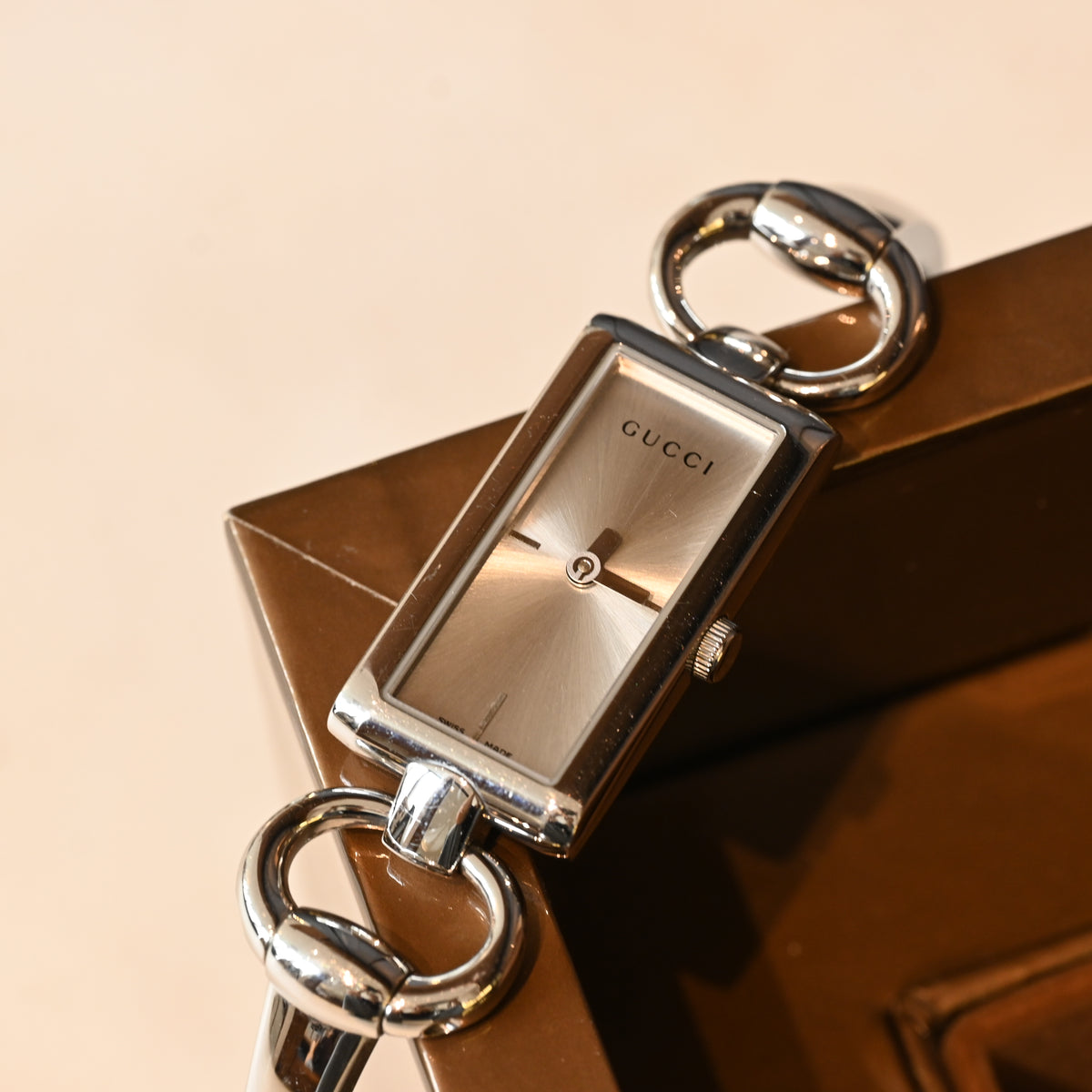 Gucci 119 Tornavoni Bangle Watch