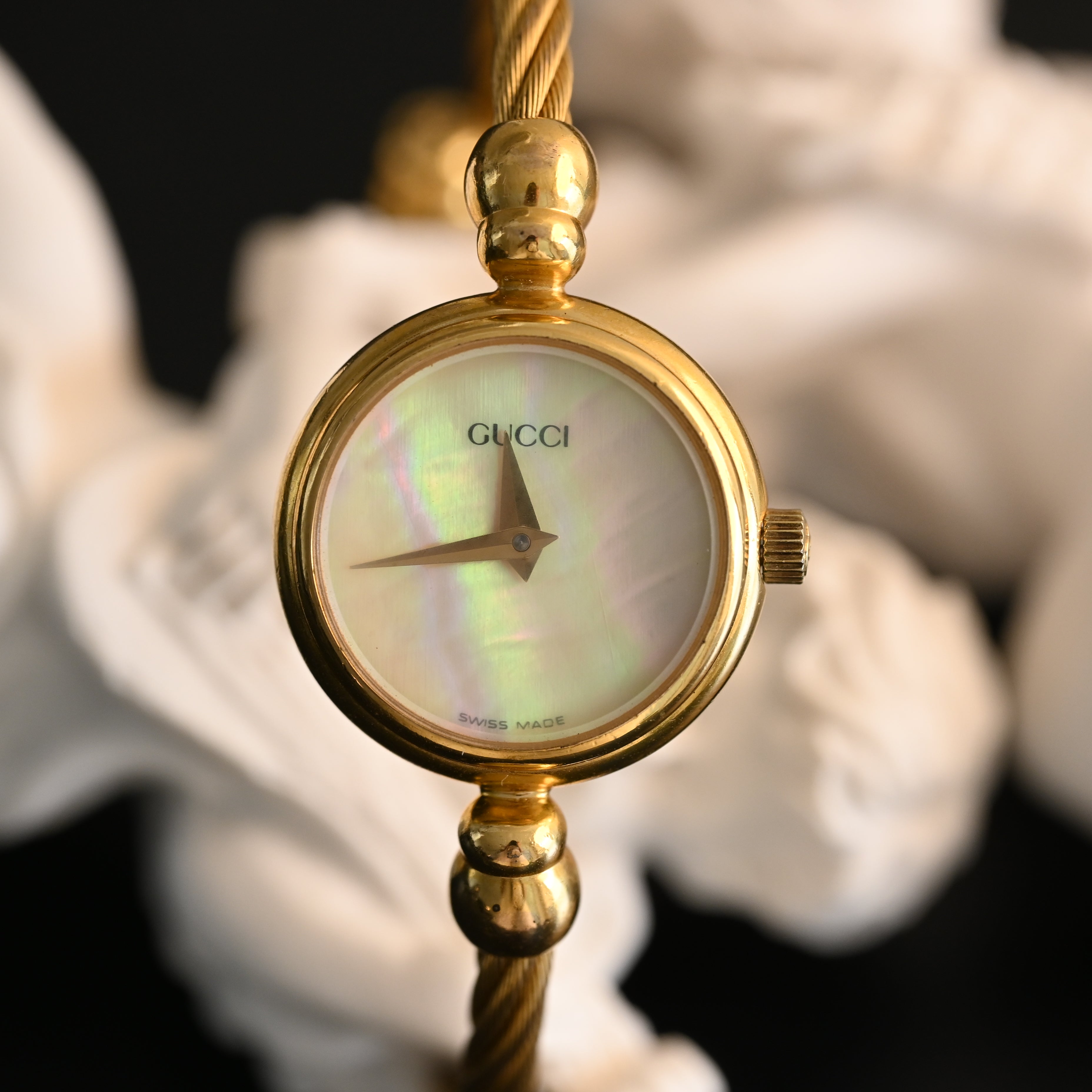 Gucci Bangle Watch 2700.2.L - Leluxe Vintage Sdn. Bhd.