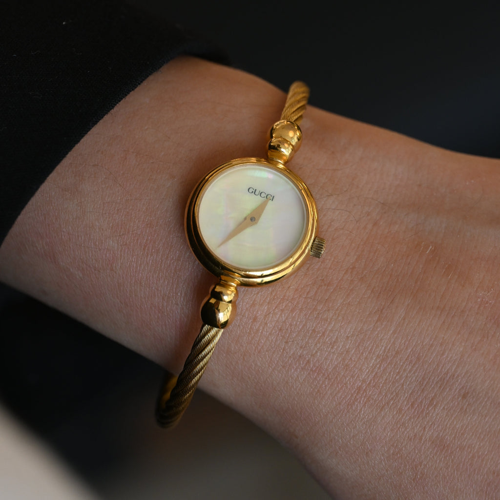 Gucci Bangle Watch 2700.2.L - Leluxe Vintage Sdn. Bhd.