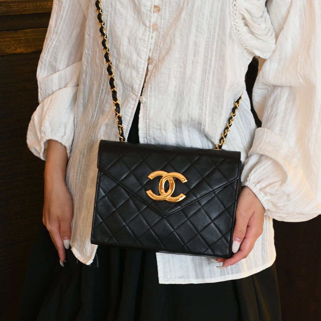 Chanel Big CC Logo Envelope Chain Bag - Leluxe Vintage Sdn. Bhd.