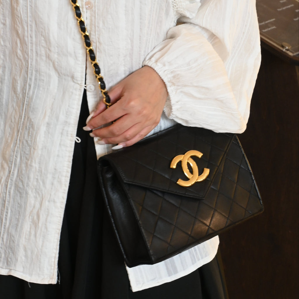 Chanel Big CC Logo Envelope Chain Bag - Leluxe Vintage Sdn. Bhd.