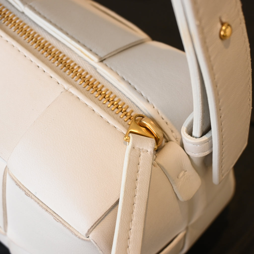 Bottega Veneta White Small Brick Bag - Leluxe Vintage Sdn. Bhd.